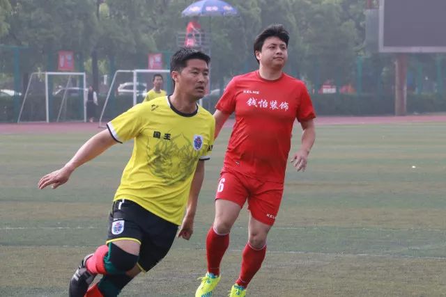 副院长吴德均因交通事故去世，享年44岁